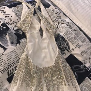 White prom girl dress !!